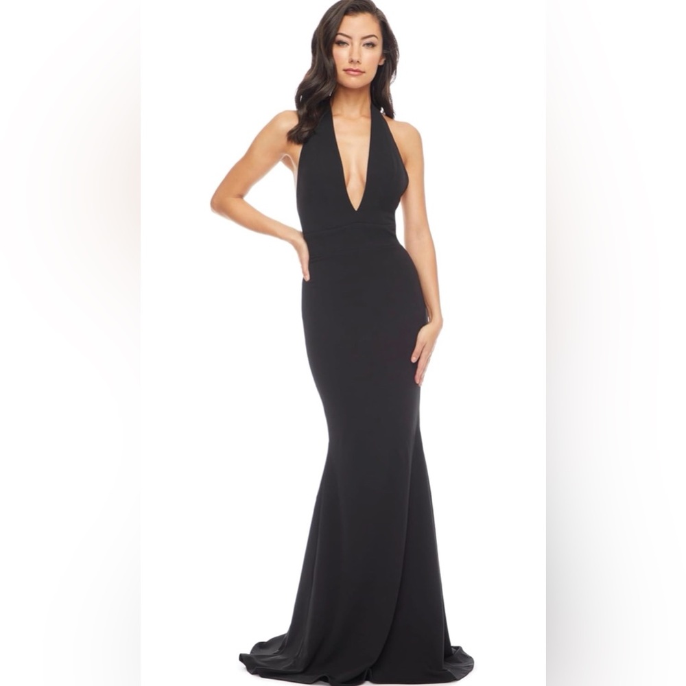 NEW Dress the Population Black Deep V Halter Evening Gown